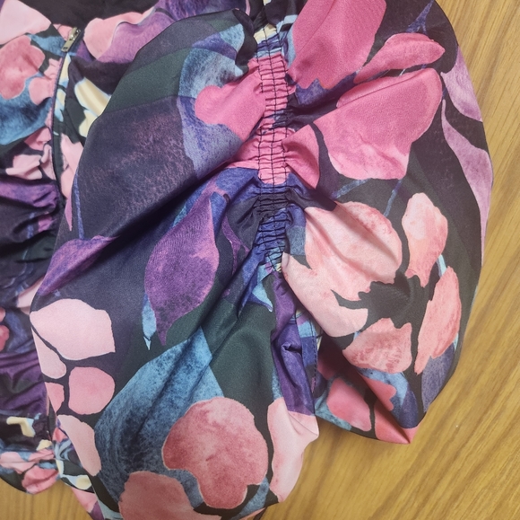 H&M Gathered Puff-sleeved Blouse Blouse Colorful Floral Print Sz M. NWOT - Picture 8 of 14